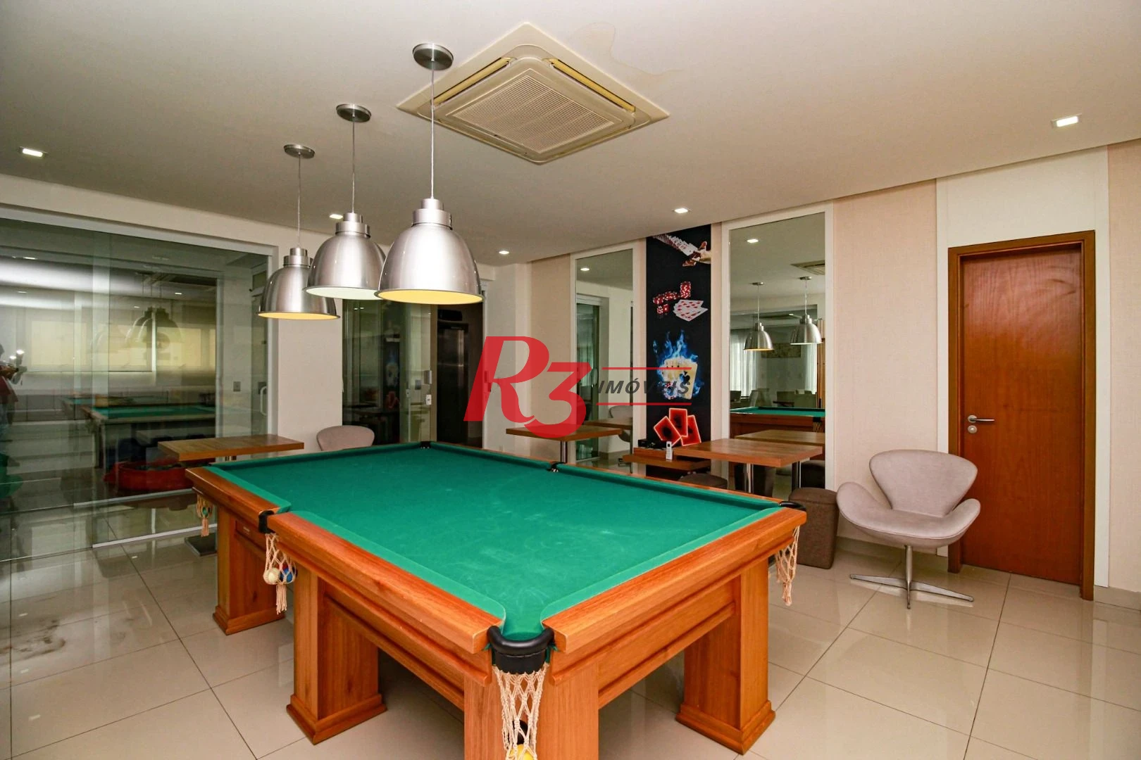 Apartamento com 2 dormitórios à venda, 114 m² por R$ 1.915.000,00 - Pompéia - Santos/SP