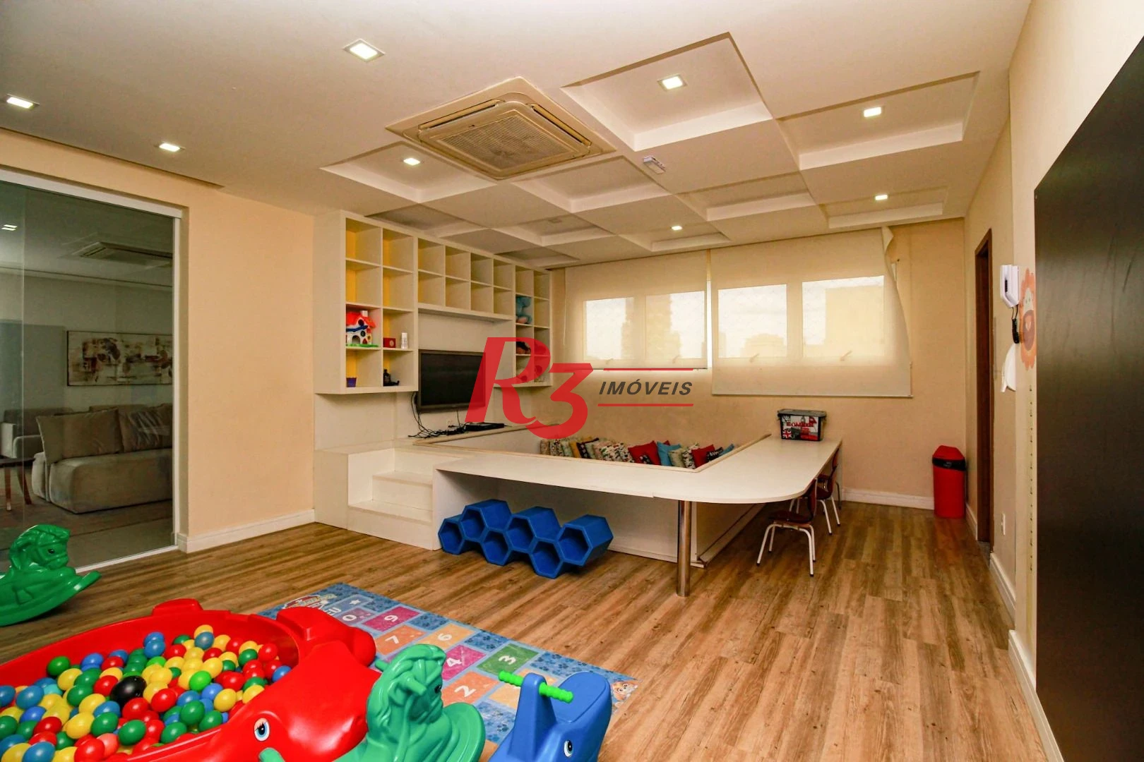 Apartamento com 2 dormitórios à venda, 114 m² por R$ 1.915.000,00 - Pompéia - Santos/SP