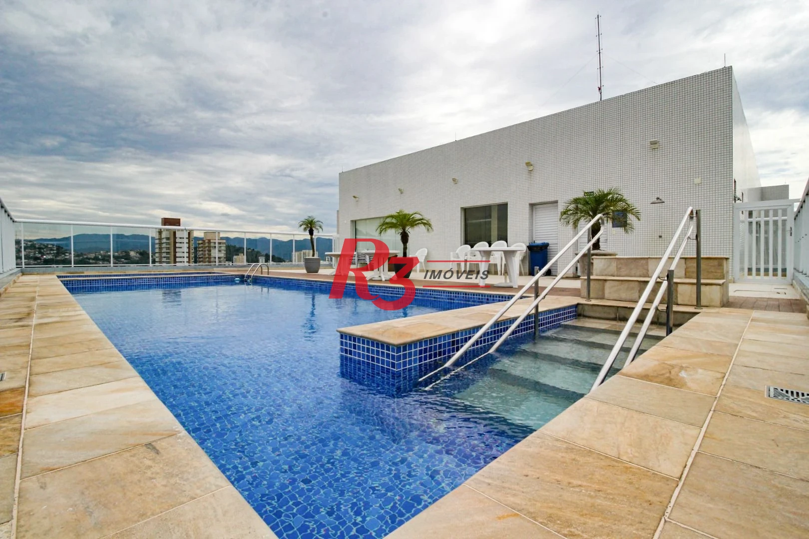 Apartamento com 2 dormitórios à venda, 114 m² por R$ 1.915.000,00 - Pompéia - Santos/SP