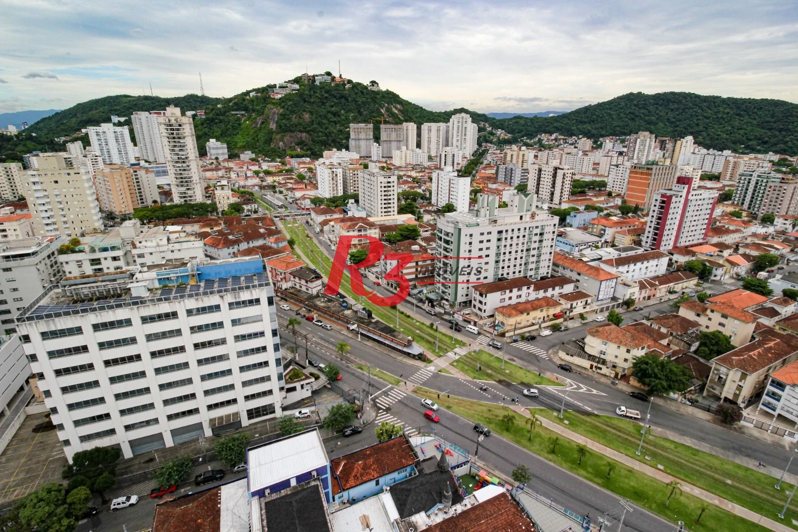 Apartamento com 2 dormitórios à venda, 114 m² por R$ 1.915.000,00 - Pompéia - Santos/SP