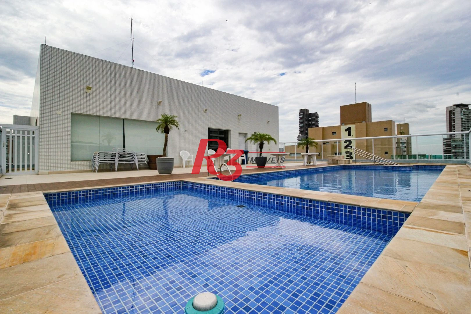 Apartamento com 2 dormitórios à venda, 114 m² por R$ 1.915.000,00 - Pompéia - Santos/SP