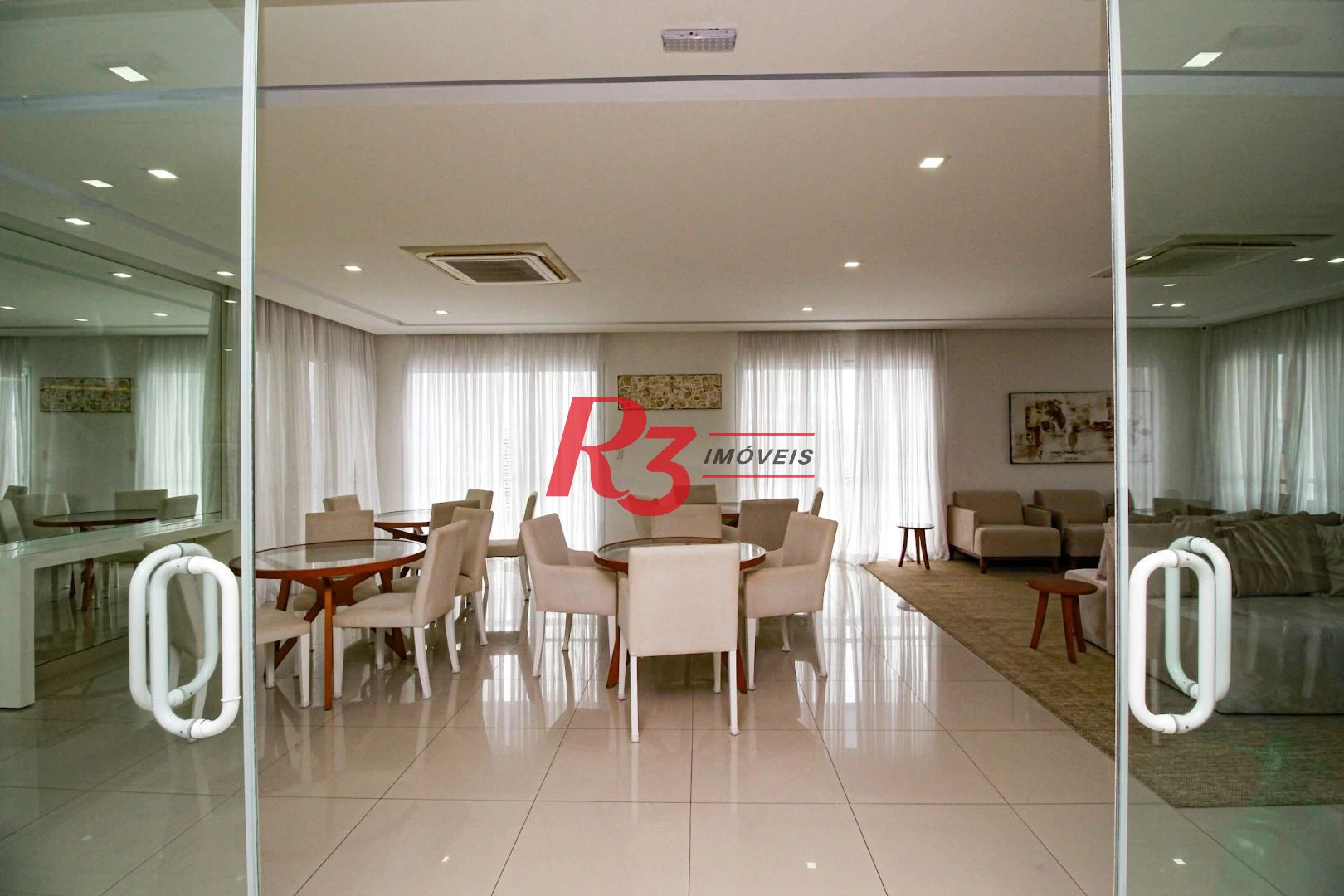 Apartamento com 2 dormitórios à venda, 114 m² por R$ 1.915.000,00 - Pompéia - Santos/SP