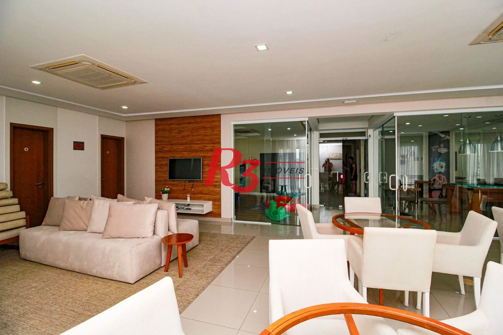 Apartamento com 2 dormitórios à venda, 114 m² por R$ 1.915.000,00 - Pompéia - Santos/SP