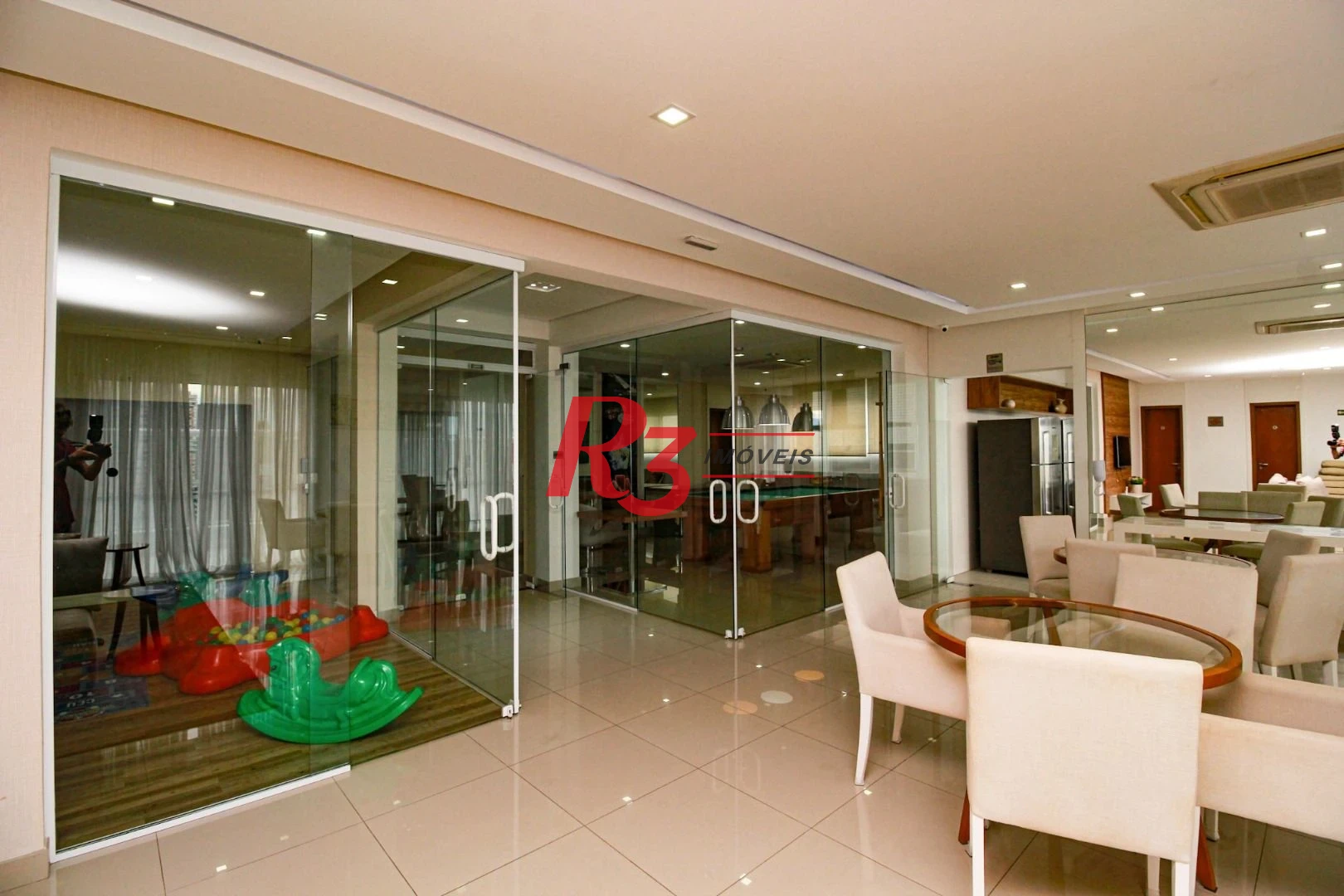 Apartamento com 2 dormitórios à venda, 114 m² por R$ 1.915.000,00 - Pompéia - Santos/SP