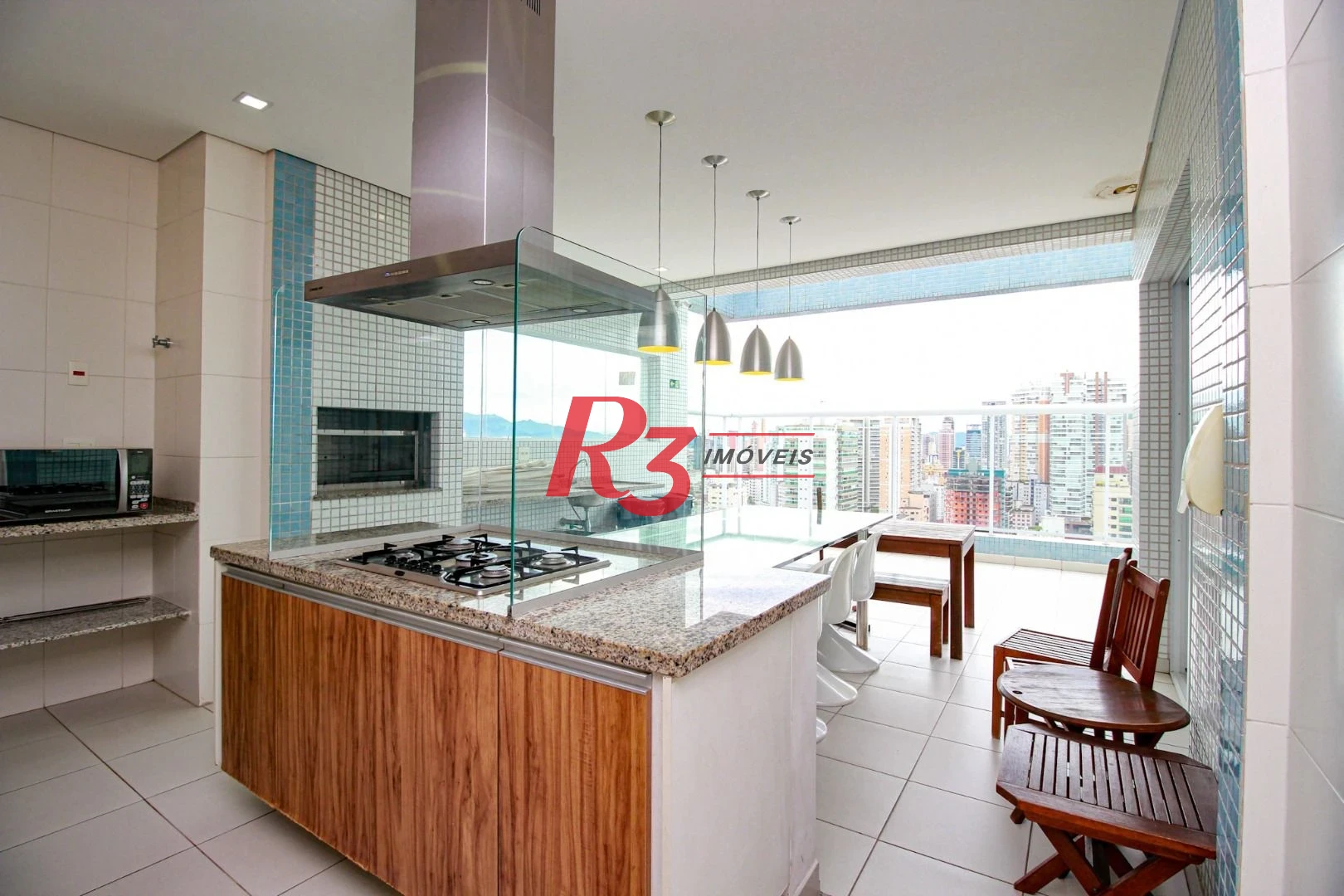 Apartamento com 2 dormitórios à venda, 114 m² por R$ 1.915.000,00 - Pompéia - Santos/SP