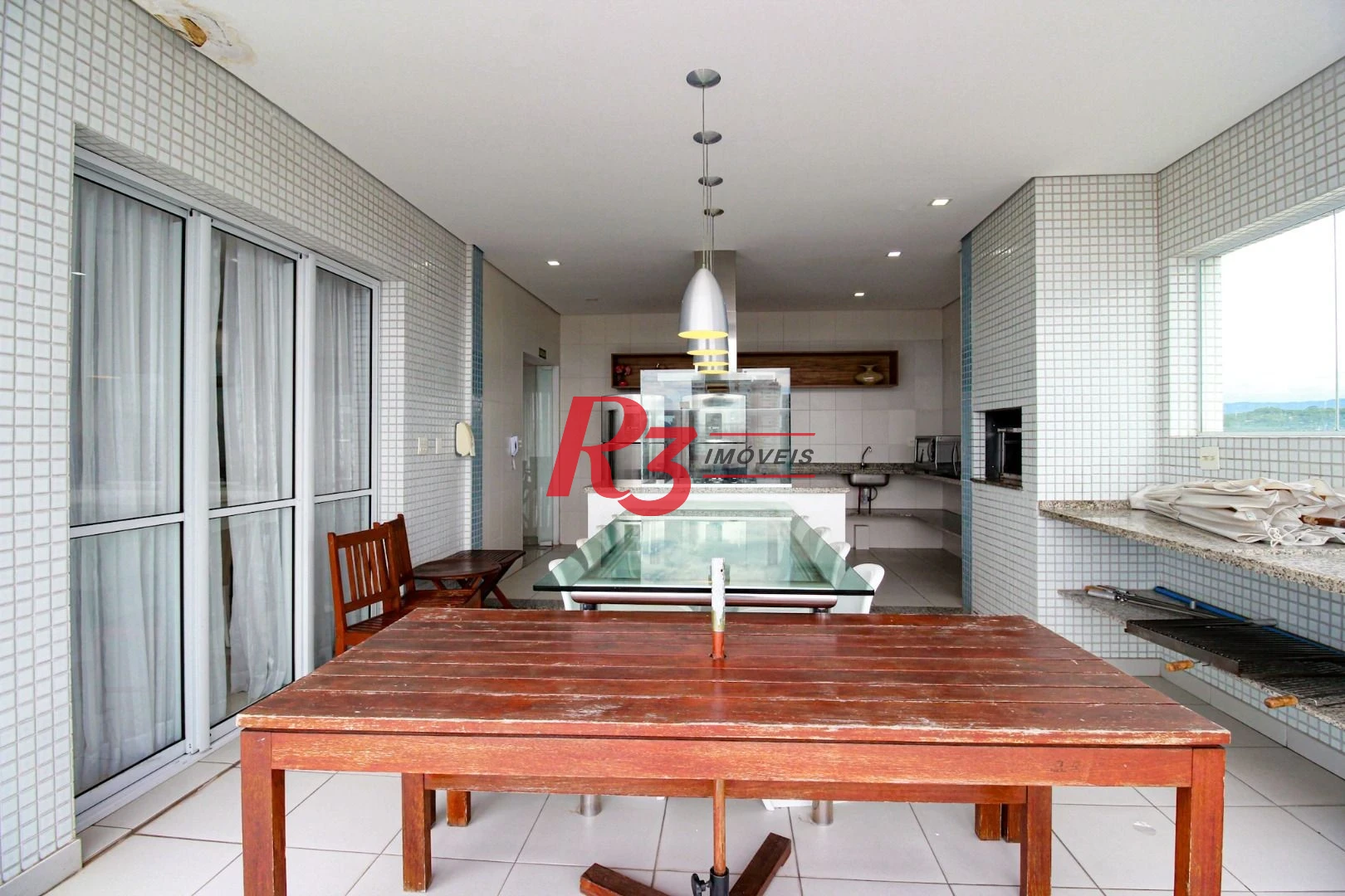 Apartamento com 2 dormitórios à venda, 114 m² por R$ 1.915.000,00 - Pompéia - Santos/SP