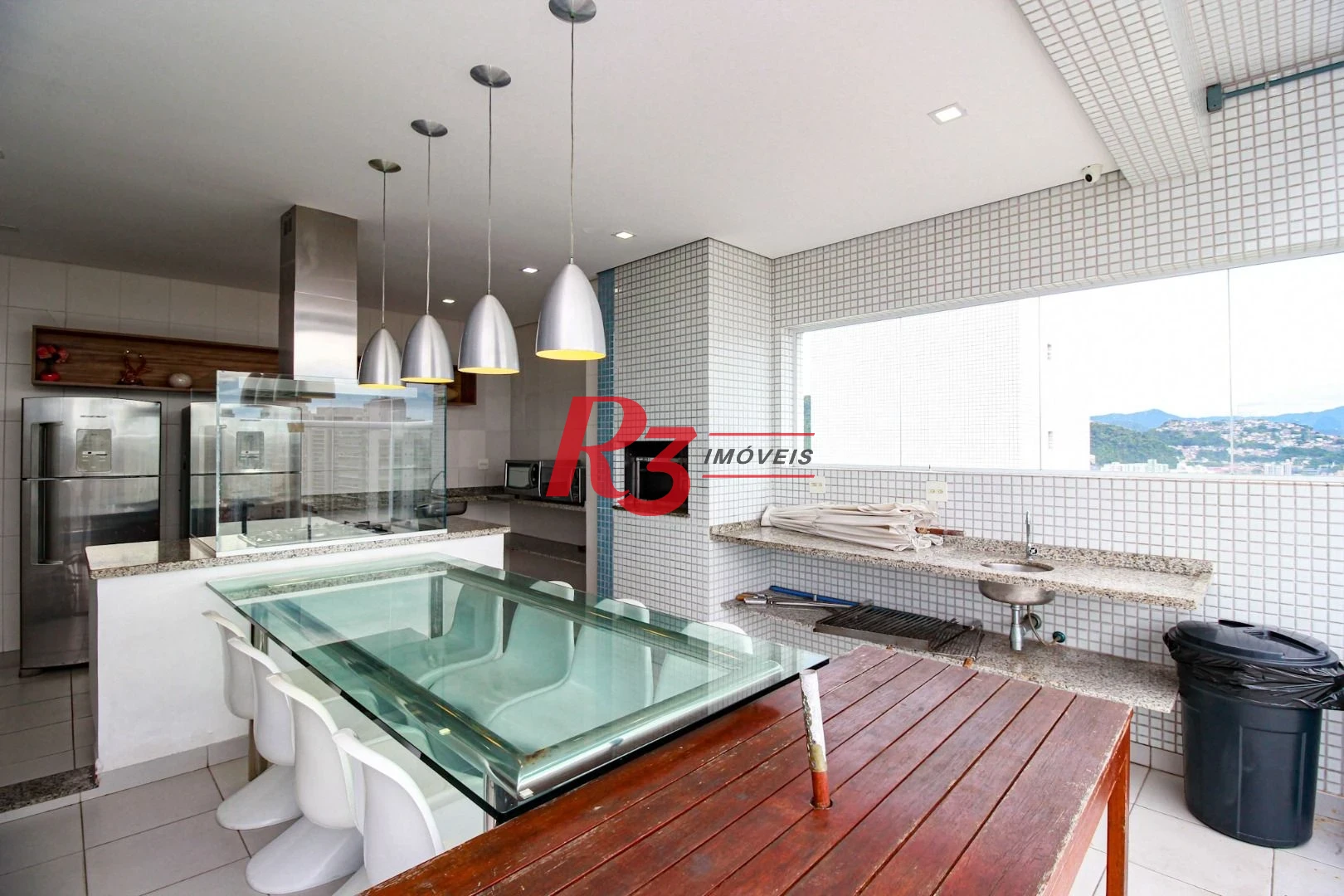 Apartamento com 2 dormitórios à venda, 114 m² por R$ 1.915.000,00 - Pompéia - Santos/SP