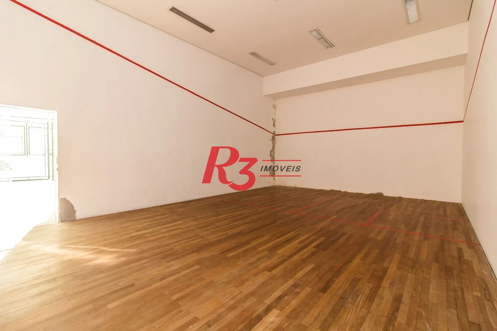 Apartamento com 3 dormitórios à venda, 135 m² por R$ 2.160.000,00 - Embaré - Santos/SP