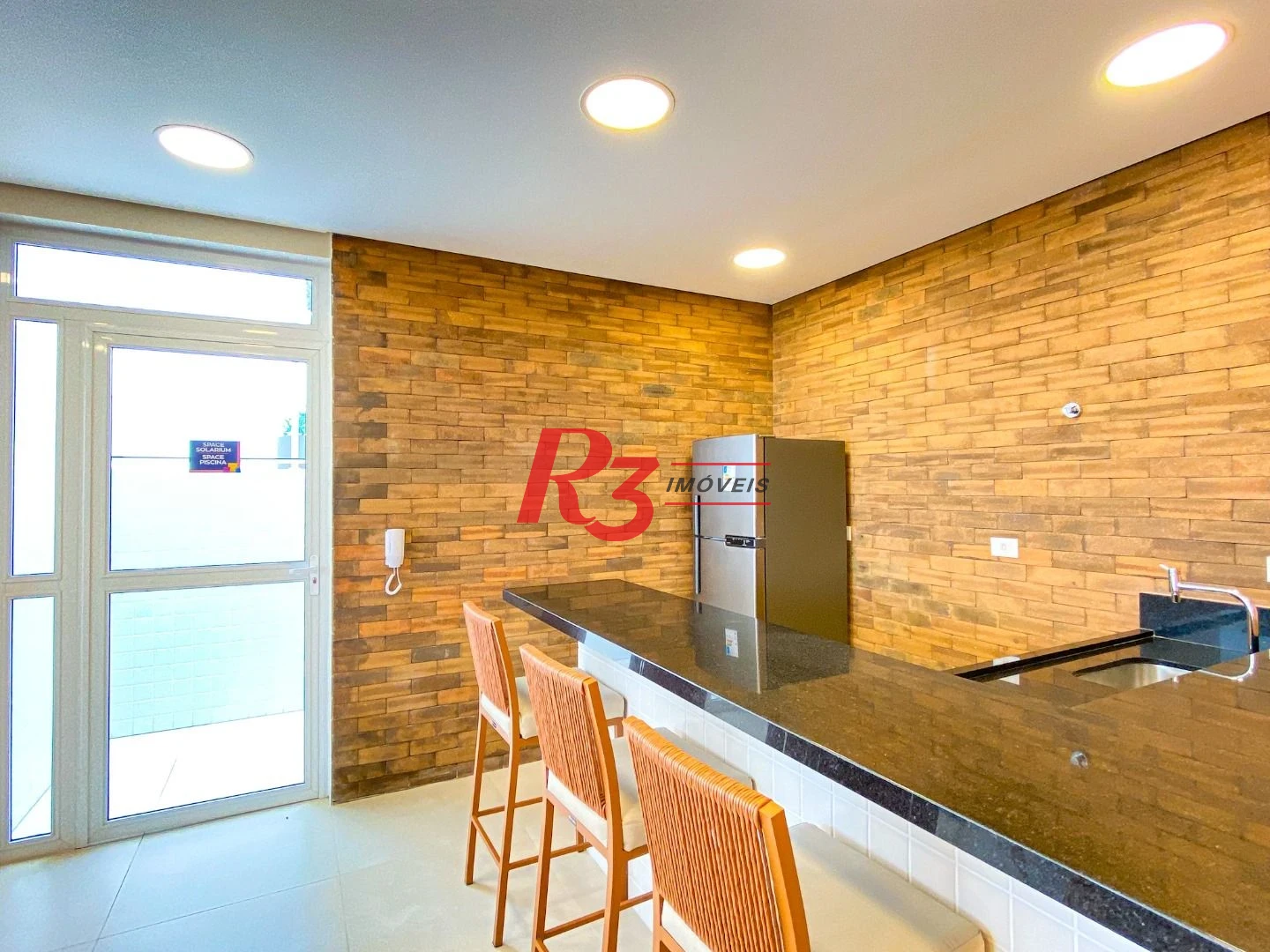 Apartamento para alugar, 70 m² por R$ 5.900,00/mês - Boqueirão - Santos/SP