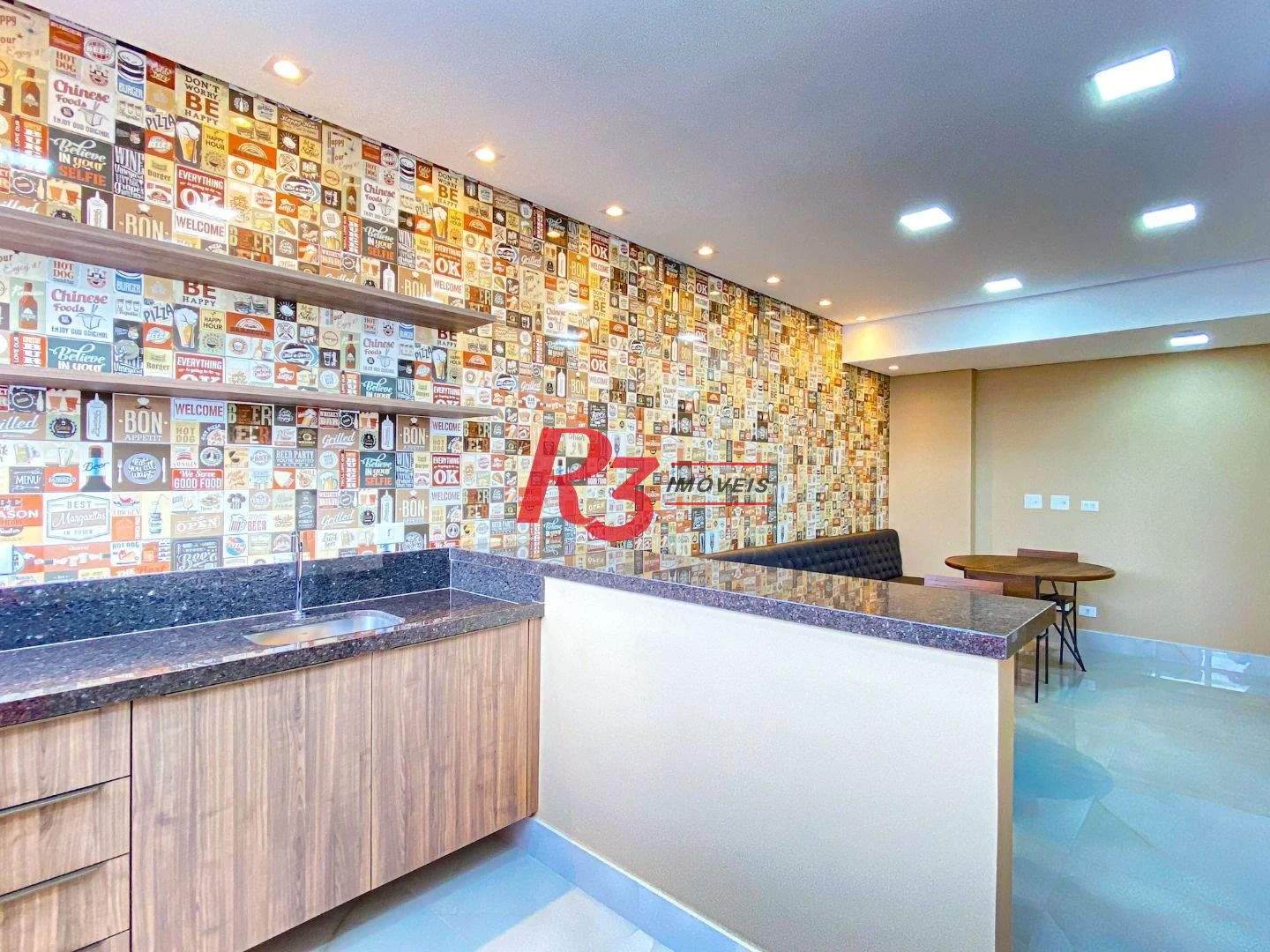 Apartamento para alugar, 70 m² por R$ 5.900,00/mês - Boqueirão - Santos/SP