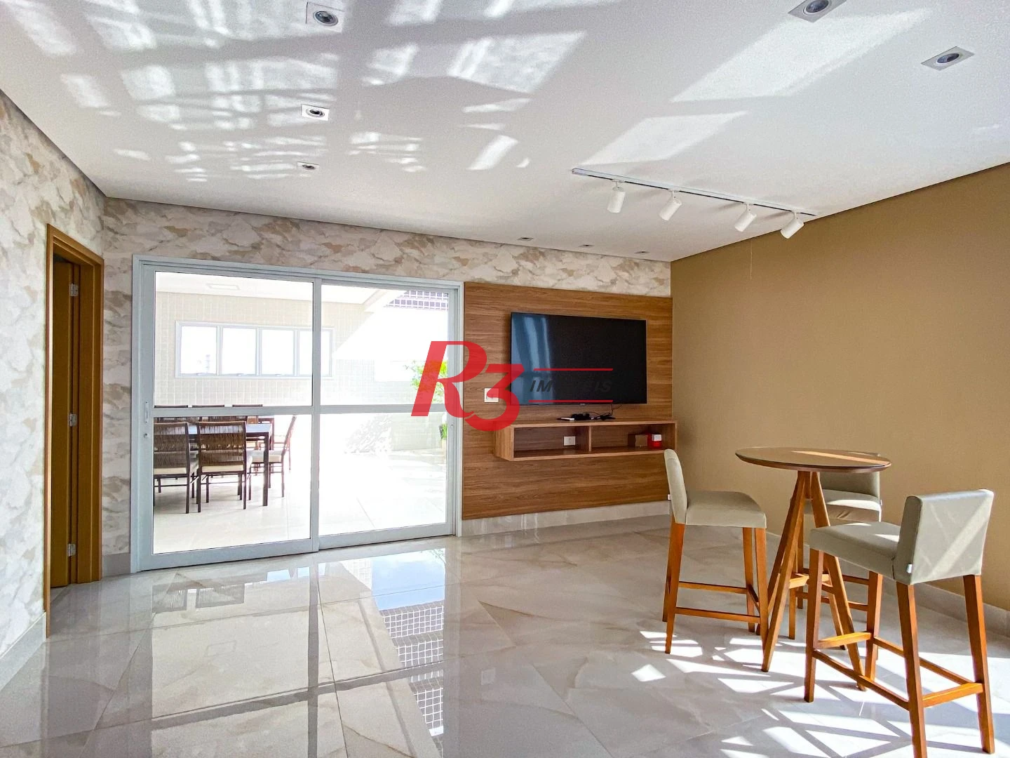 Apartamento para alugar, 70 m² por R$ 5.900,00/mês - Boqueirão - Santos/SP
