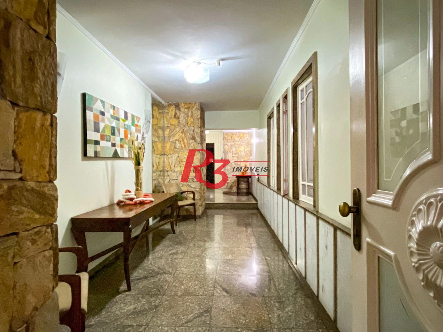 Cobertura com 4 dormitórios à venda, 242 m² por R$ 1.390.000,00 - Gonzaga - Santos/SP