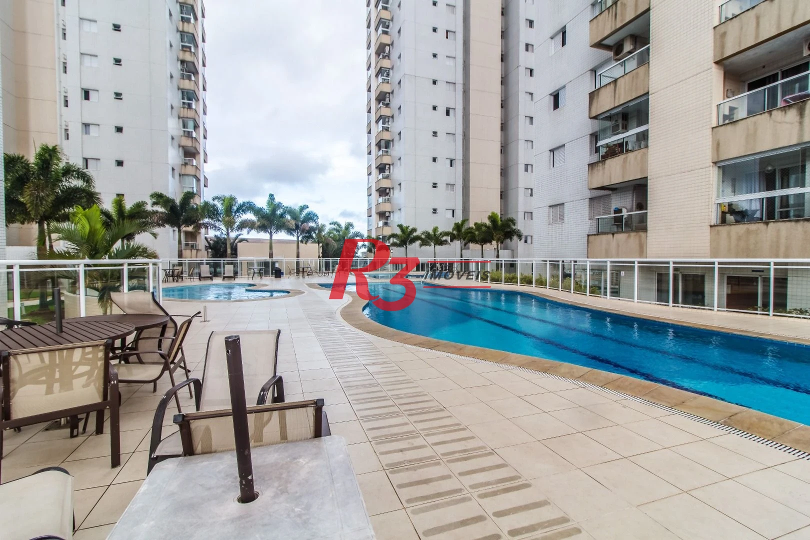Apartamento com 3 dormitórios à venda, 77 m² por R$ 750.000,00 - Ponta da Praia - Santos/SP