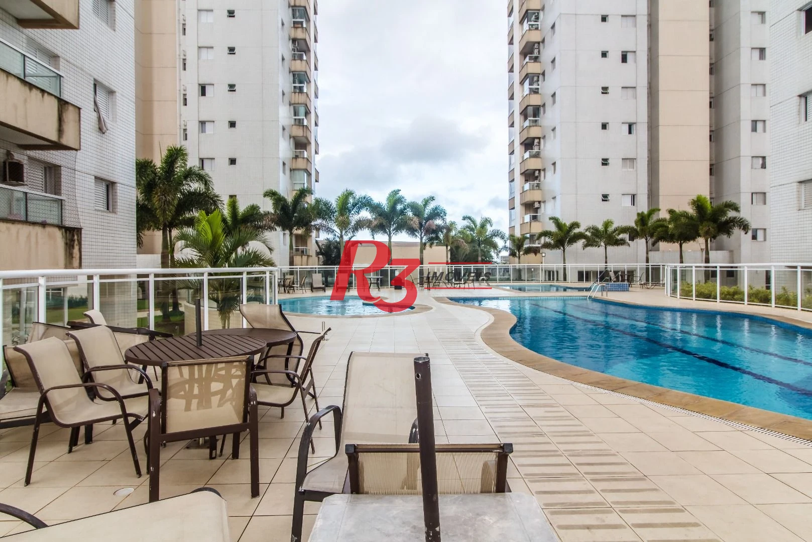 Apartamento com 3 dormitórios à venda, 77 m² por R$ 750.000,00 - Ponta da Praia - Santos/SP