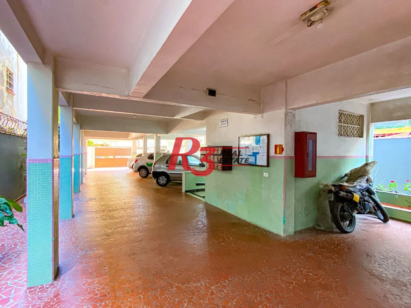 Apartamento com 2 dormitórios à venda, 60 m² por R$ 420.000,00 - Pompéia - Santos/SP
