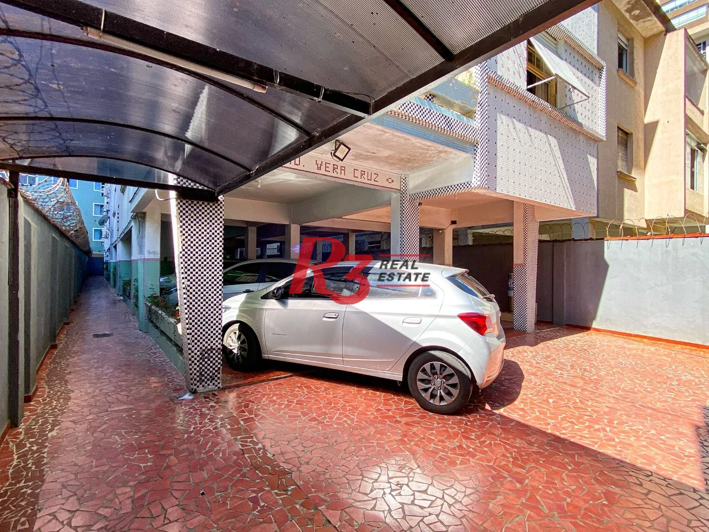Apartamento com 2 dormitórios à venda, 60 m² por R$ 420.000,00 - Pompéia - Santos/SP