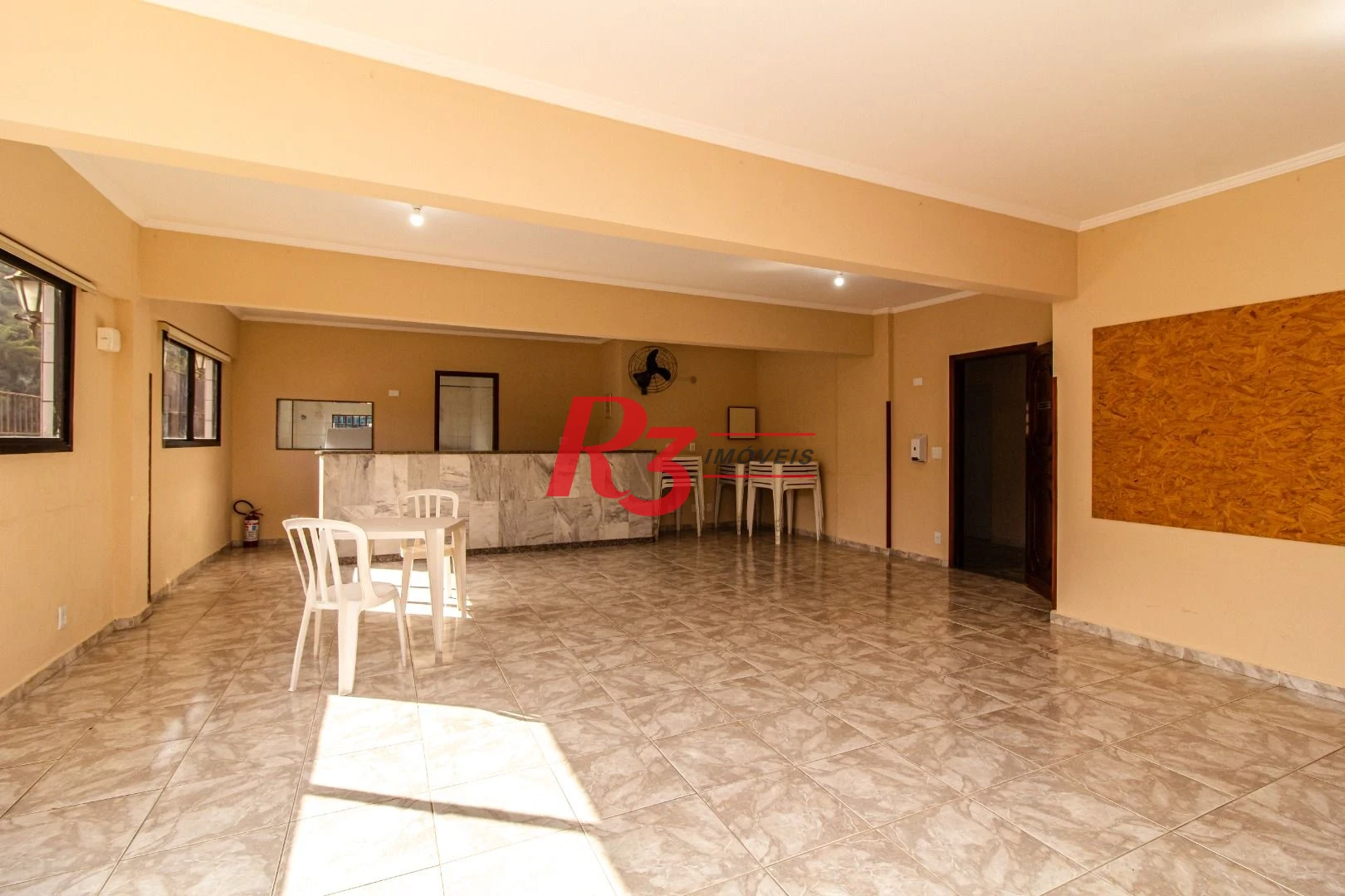 Apartamento com 2 dormitórios à venda, 104 m² por R$ 692.000,00 - Marapé - Santos/SP