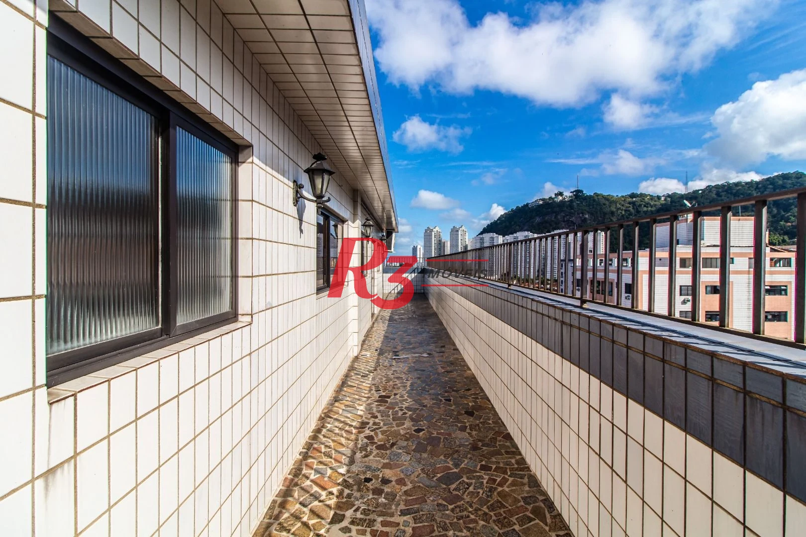Apartamento com 2 dormitórios à venda, 104 m² por R$ 692.000,00 - Marapé - Santos/SP