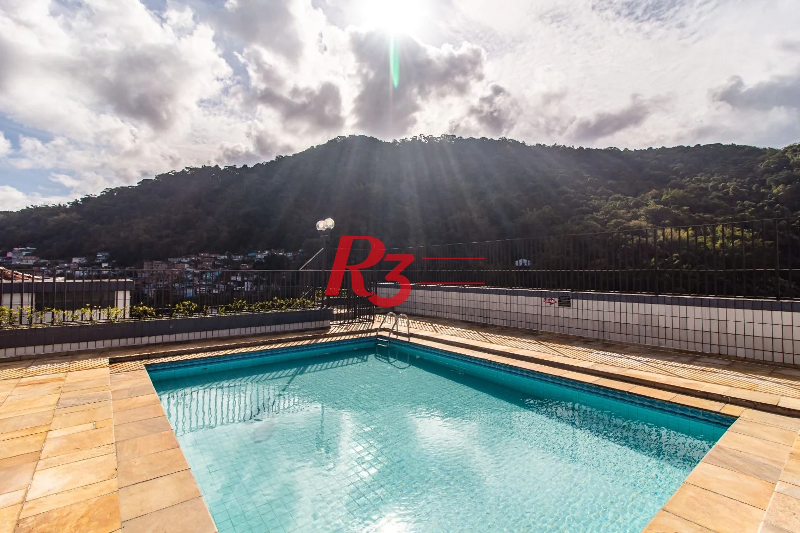 Apartamento com 2 dormitórios à venda, 104 m² por R$ 692.000,00 - Marapé - Santos/SP