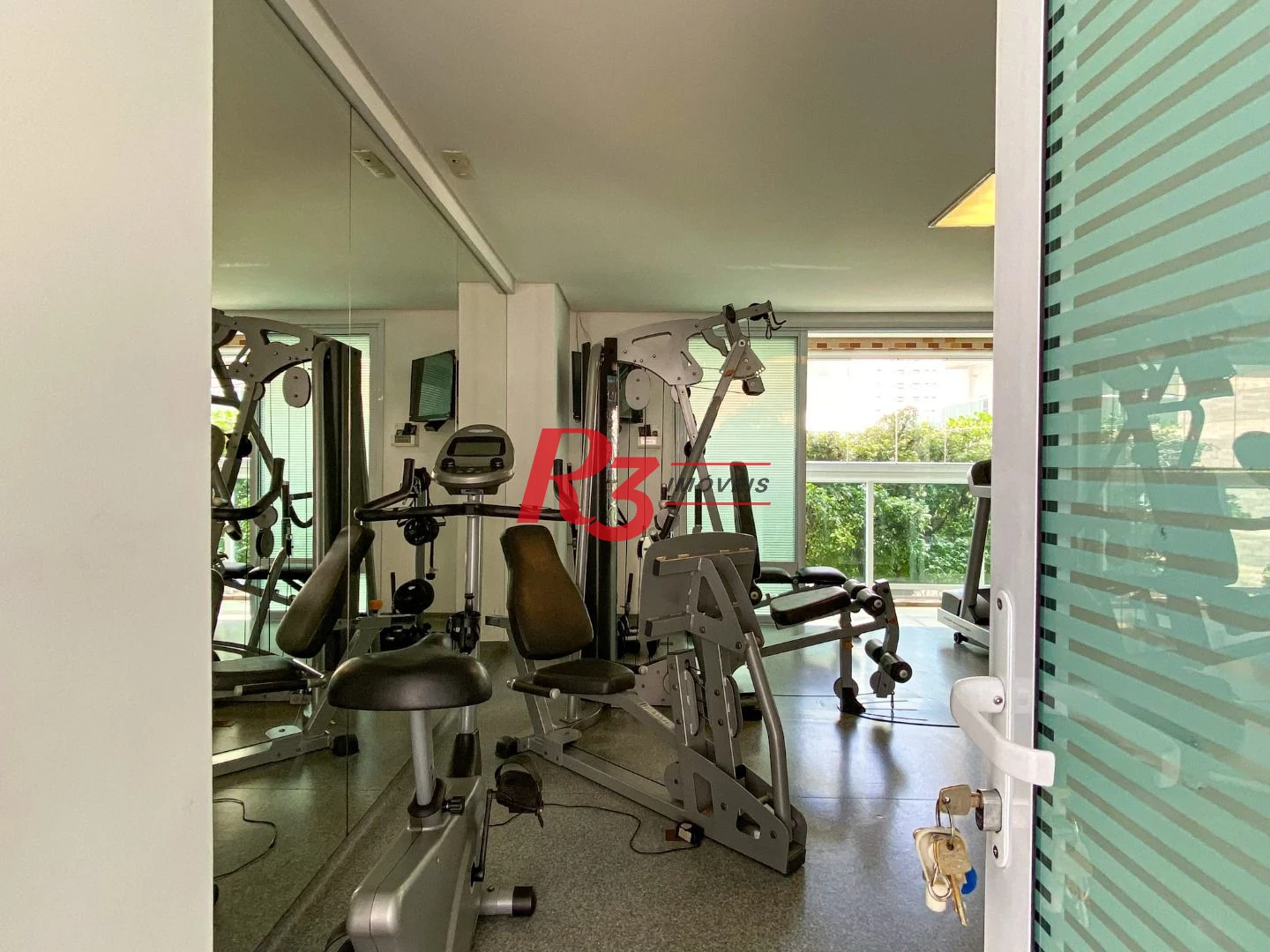 Apartamento com 4 dormitórios à venda, 191 m² - Gonzaga - Santos/SP
