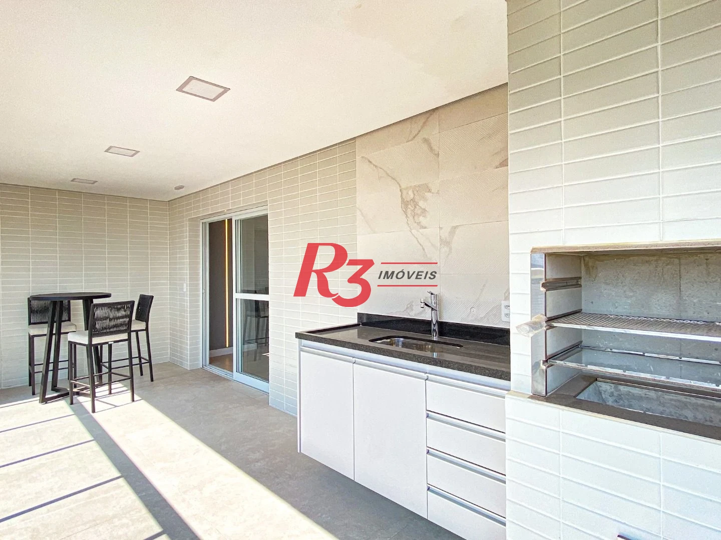Apartamento com 2 dormitórios à venda, 82 m² por R$ 890.000,00 - Aparecida - Santos/SP