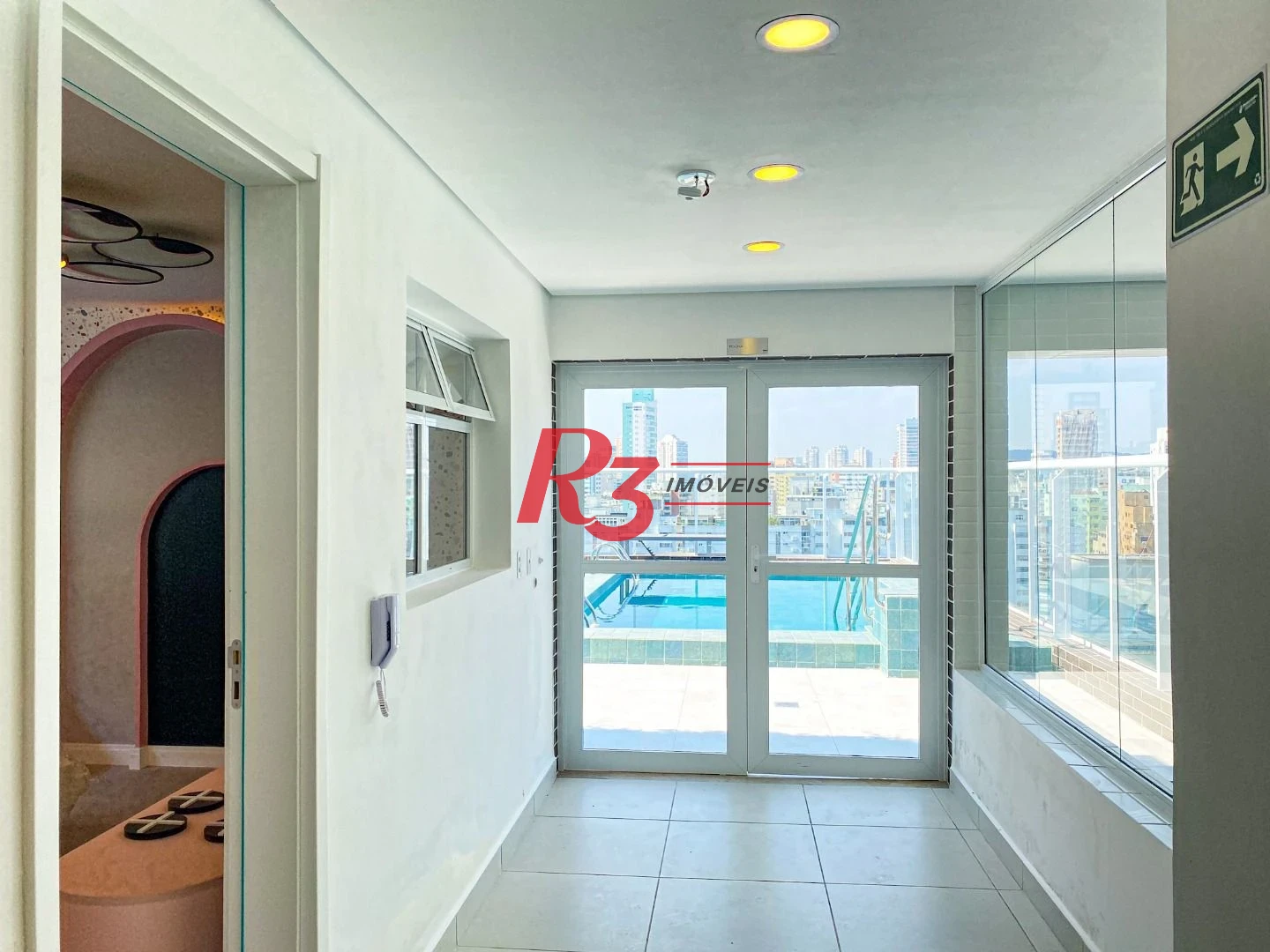 Apartamento com 2 dormitórios à venda, 82 m² por R$ 890.000,00 - Aparecida - Santos/SP