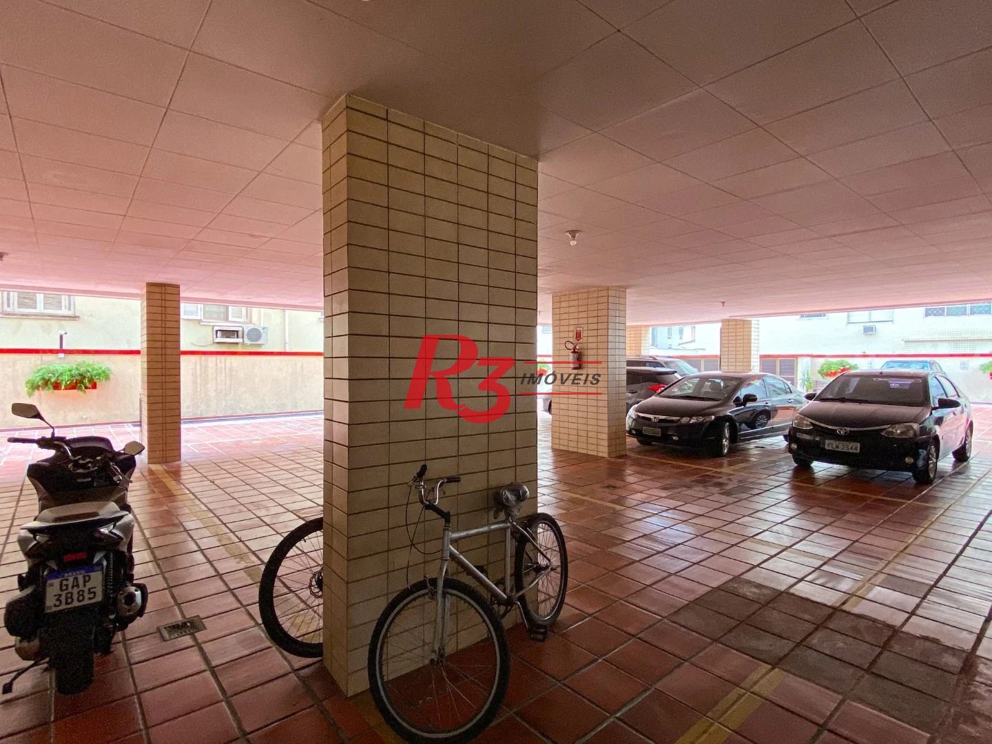 Apartamento com 3 dormitórios à venda, 124 m² por R$ 980.000,00 - Gonzaga - Santos/SP