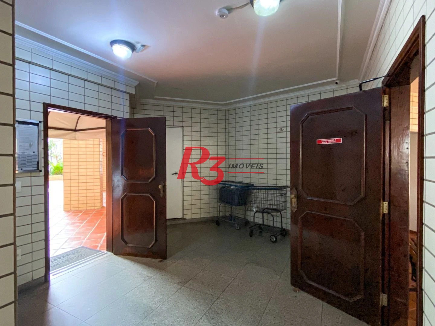 Apartamento com 3 dormitórios à venda, 124 m² por R$ 980.000,00 - Gonzaga - Santos/SP