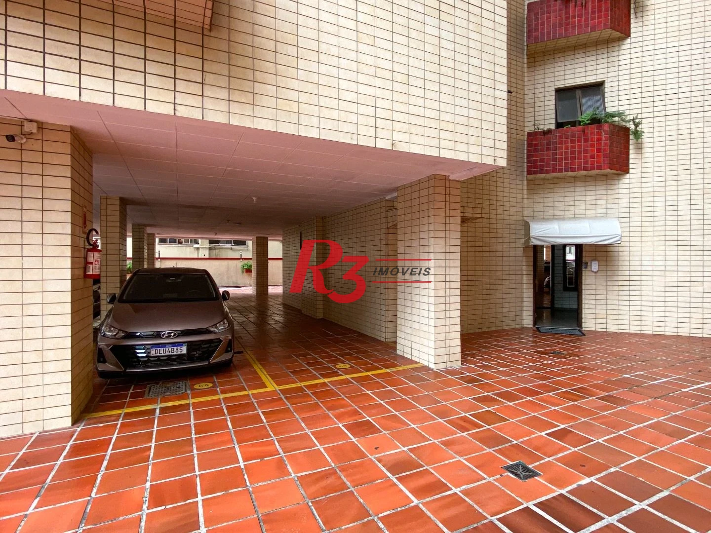 Apartamento com 3 dormitórios à venda, 124 m² por R$ 980.000,00 - Gonzaga - Santos/SP