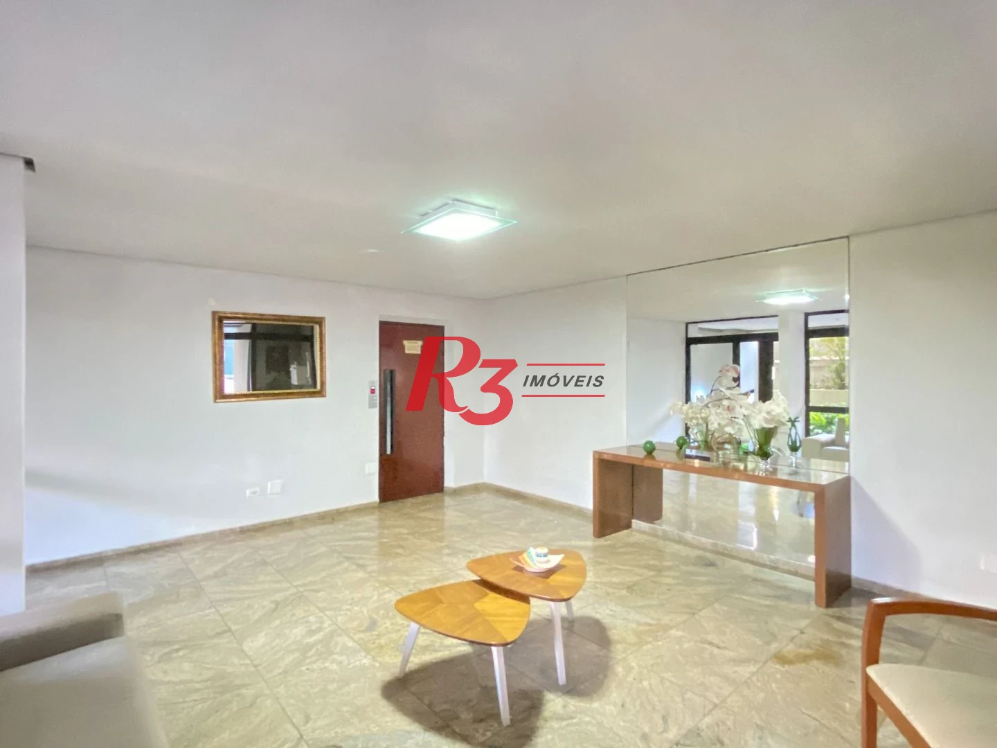 Apartamento com 1 dormitório para alugar, 65 m² por R$ 4.200,00/mês - Embaré - Santos/SP