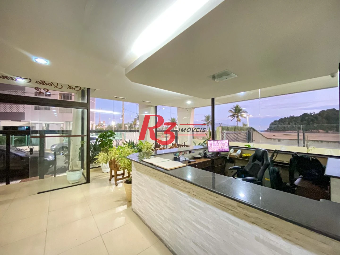 Apartamento com 3 dormitórios à venda, 215 m² por R$ 2.200.000,00 - José Menino - Santos/SP