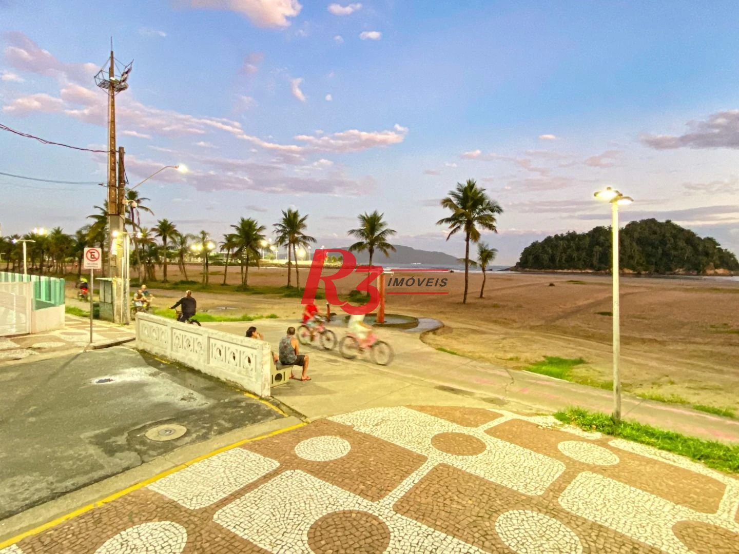 Apartamento com 3 dormitórios à venda, 215 m² por R$ 2.200.000,00 - José Menino - Santos/SP