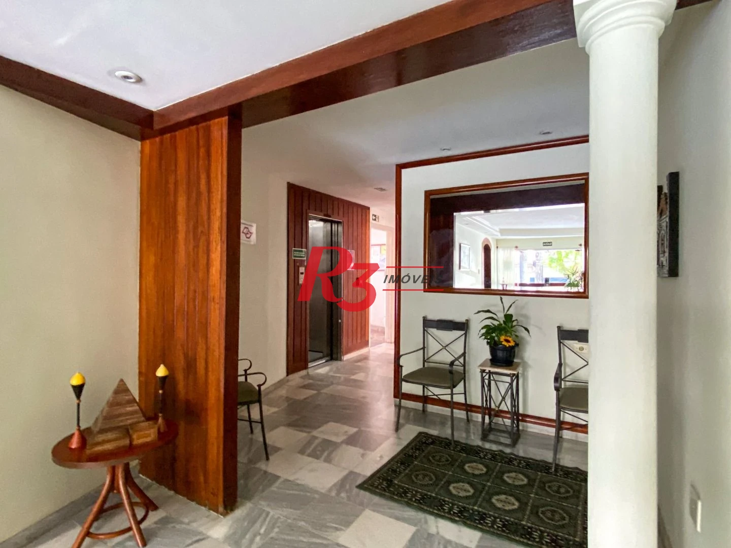 Apartamento com 3 dormitórios à venda, 117 m² por R$ 850.000,00 - Gonzaga - Santos/SP
