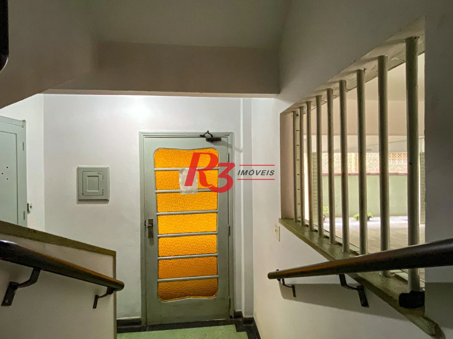 Apartamento com 3 dormitórios à venda, 85 m² por R$ 640.000,00 - Ponta da Praia - Santos/SP