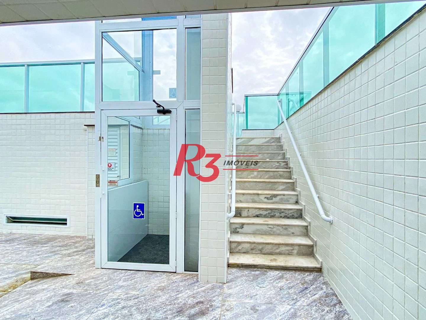 Apartamento com 2 dormitórios, 60 m² - venda por R$ 585.000,00 ou aluguel por R$ 4.200,00/mês - Macuco - Santos/SP