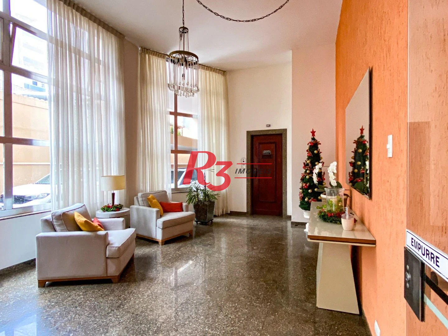 Apartamento com 2 dormitórios à venda, 90 m² por R$ 780.000,00 - Gonzaga - Santos/SP