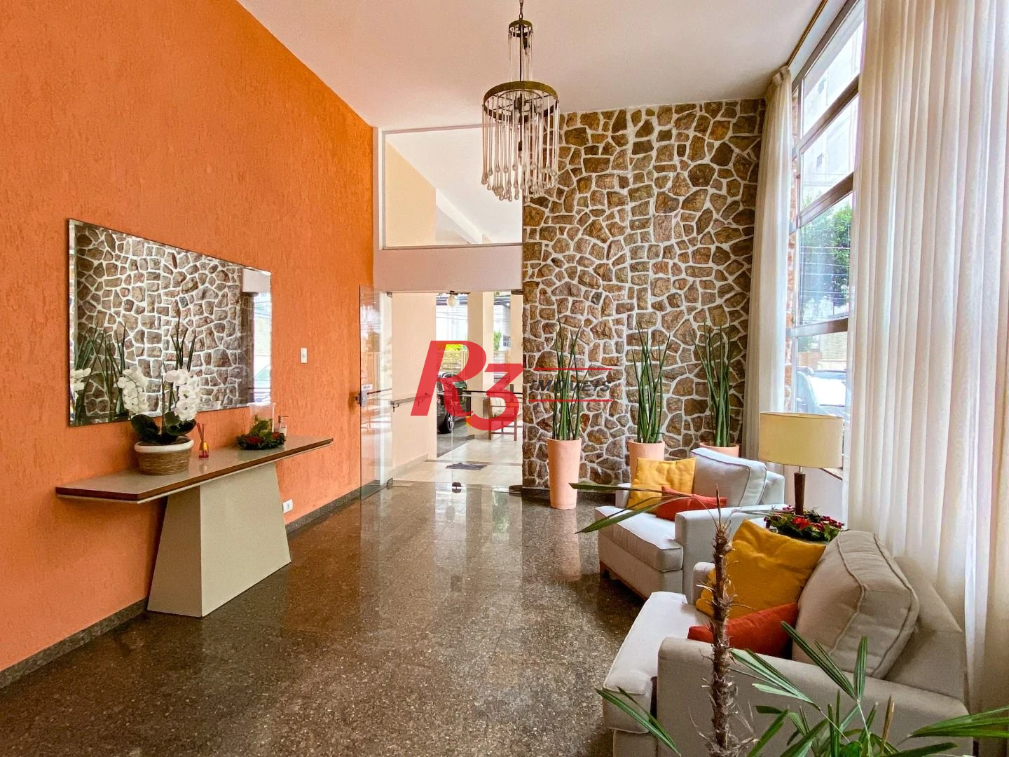 Apartamento com 2 dormitórios à venda, 90 m² por R$ 780.000,00 - Gonzaga - Santos/SP