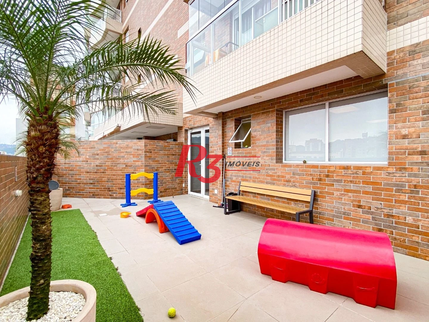 Apartamento com 2 dormitórios à venda, 66 m² por R$ 910.000,00 - Campo Grande - Santos/SP
