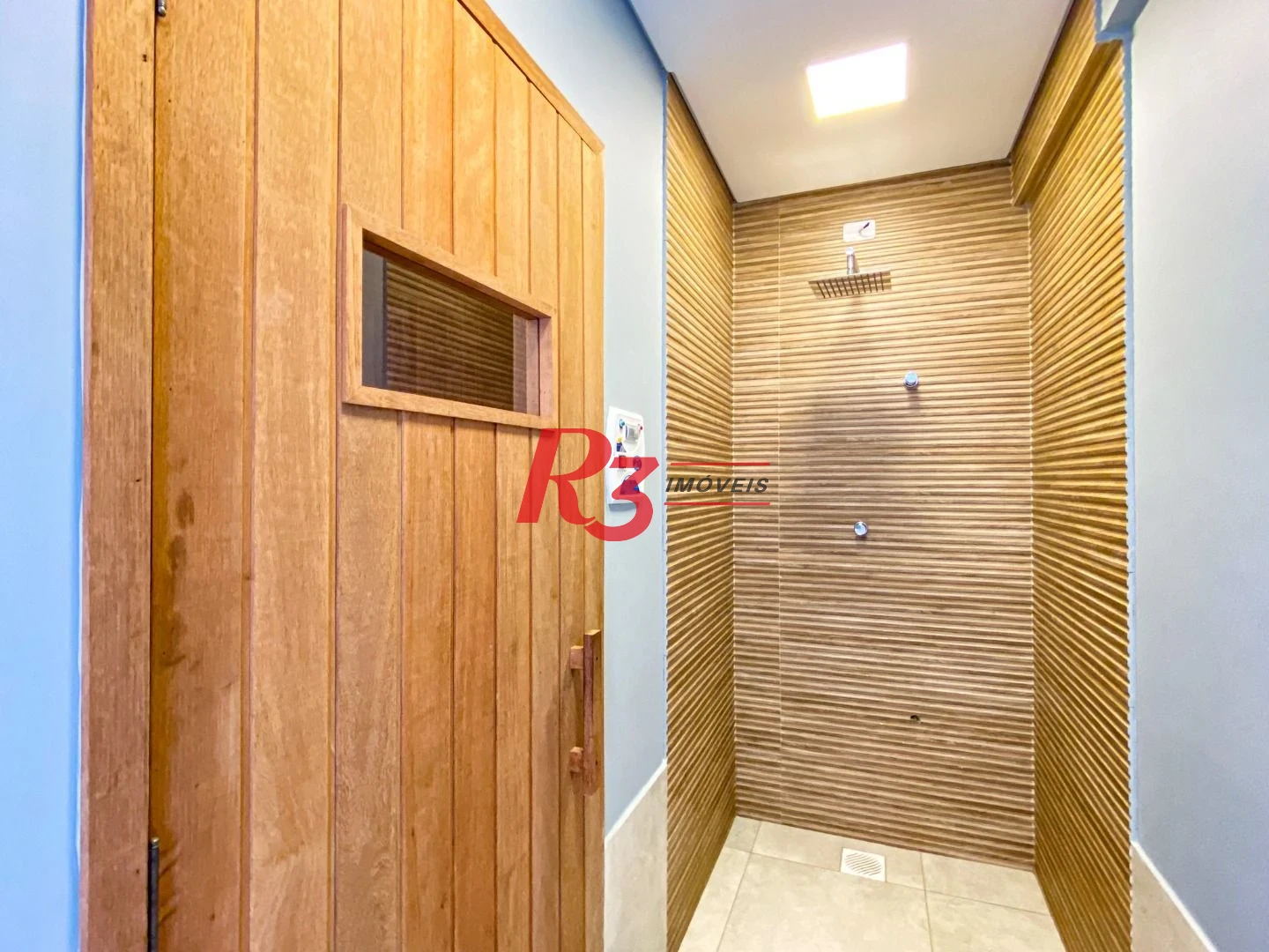 Apartamento com 2 dormitórios à venda, 66 m² por R$ 910.000,00 - Campo Grande - Santos/SP
