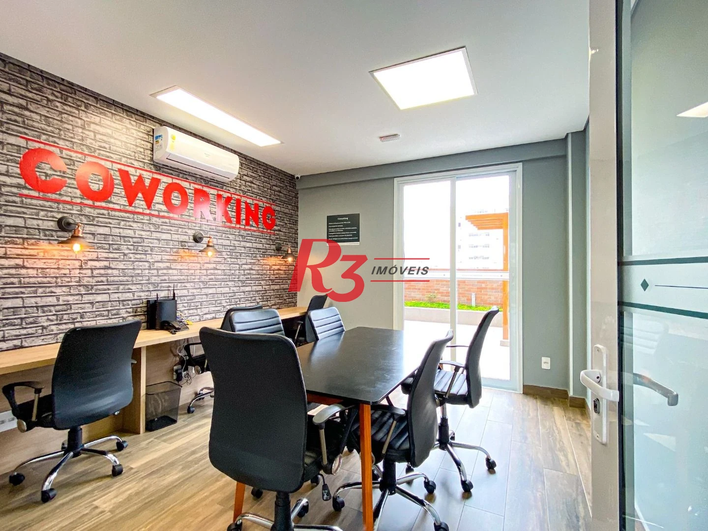 Apartamento com 2 dormitórios à venda, 66 m² por R$ 910.000,00 - Campo Grande - Santos/SP