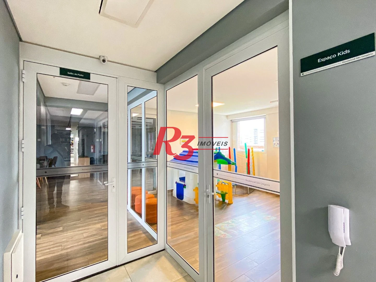 Apartamento com 2 dormitórios à venda, 66 m² por R$ 910.000,00 - Campo Grande - Santos/SP