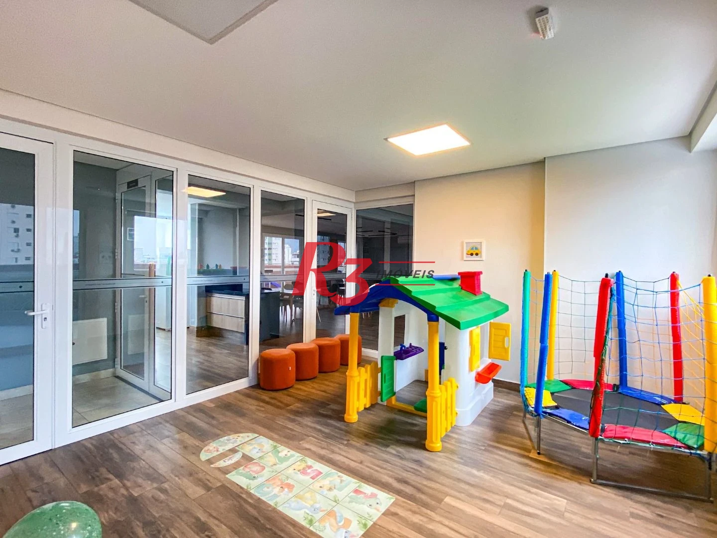 Apartamento com 2 dormitórios à venda, 66 m² por R$ 910.000,00 - Campo Grande - Santos/SP