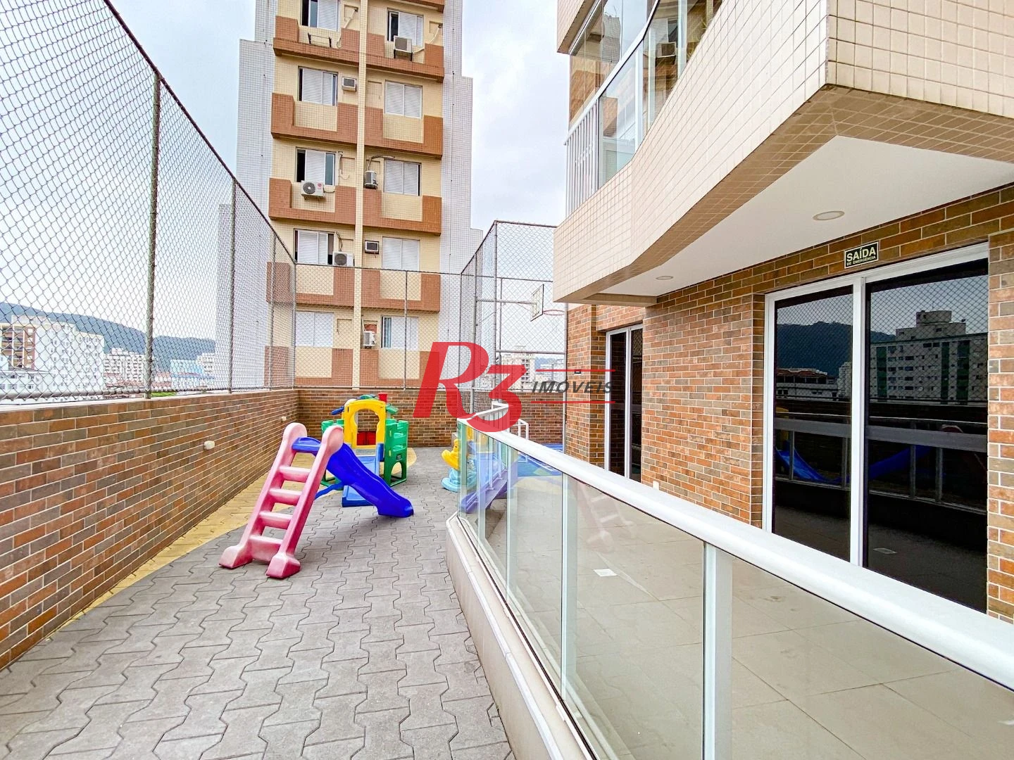 Apartamento com 2 dormitórios à venda, 66 m² por R$ 910.000,00 - Campo Grande - Santos/SP