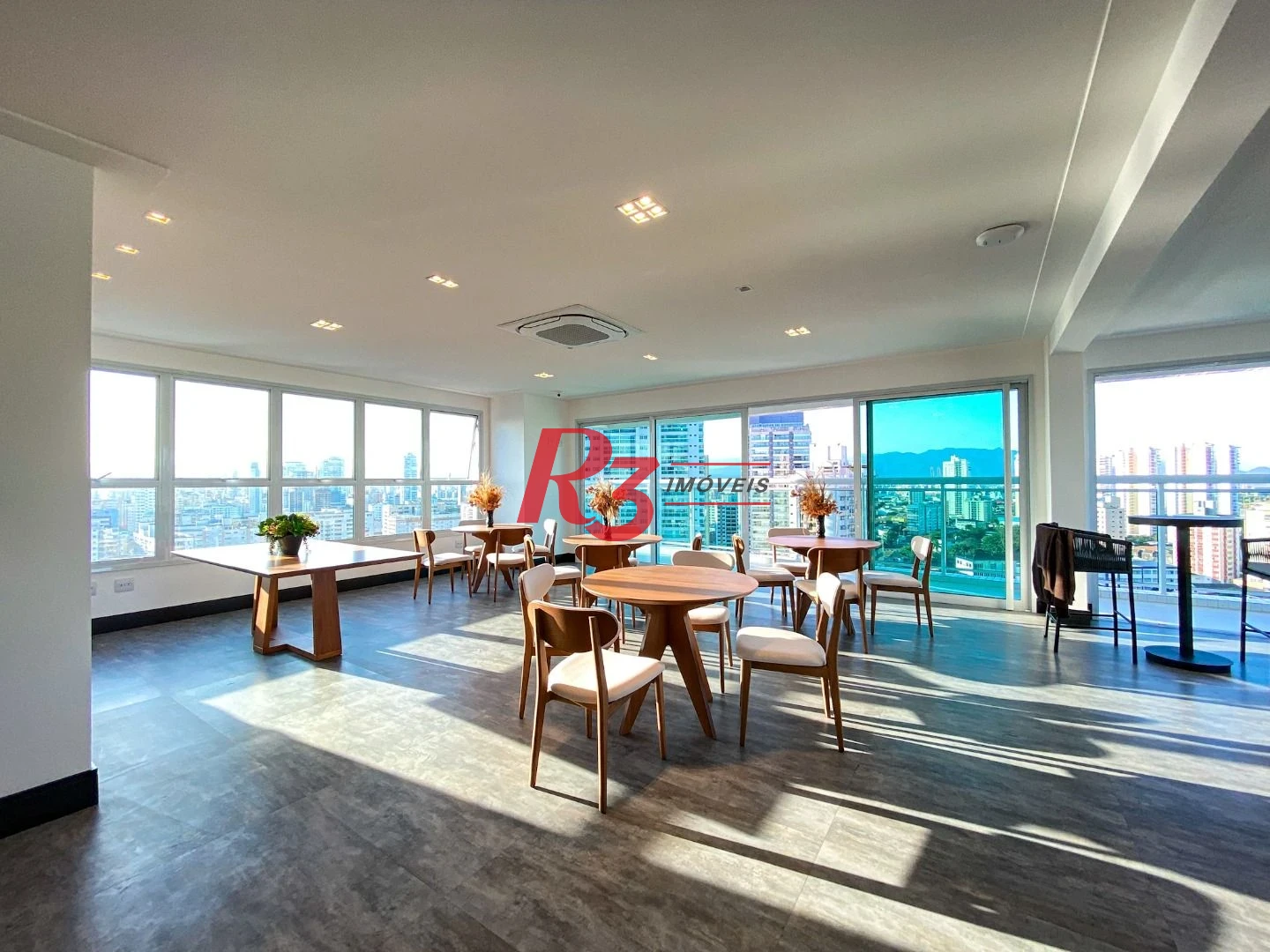 Apartamento com 3 dormitórios à venda, 166 m² por R$ 3.200.000,00 - Ponta da Praia - Santos/SP