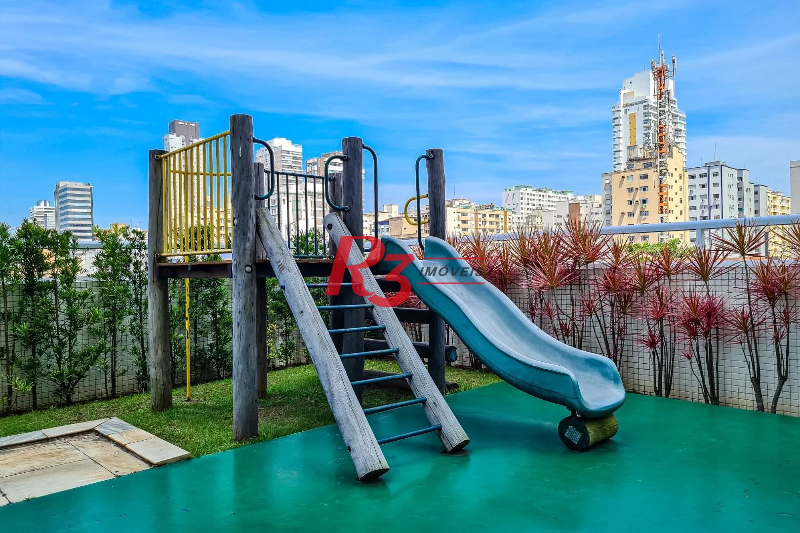 Apartamento com 3 dormitórios à venda, 155 m² por R$ 2.380.000,00 - Embaré - Santos/SP