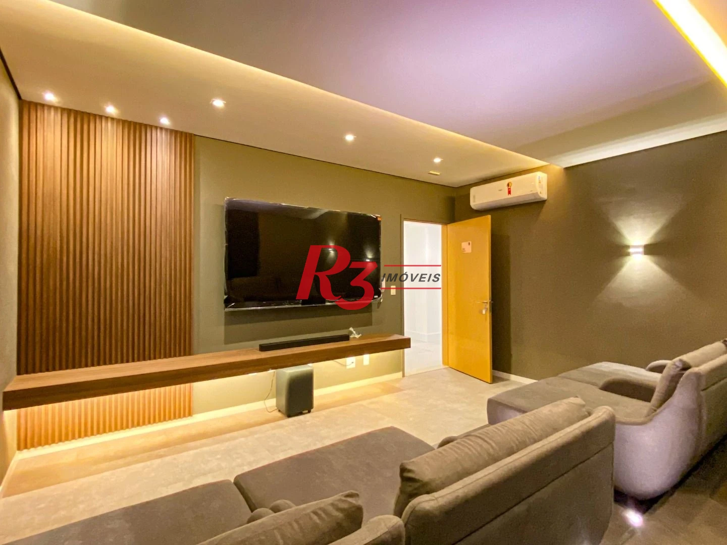 Apartamento à venda, 116 m² por R$ 2.456.000,00 - Gonzaga - Santos/SP