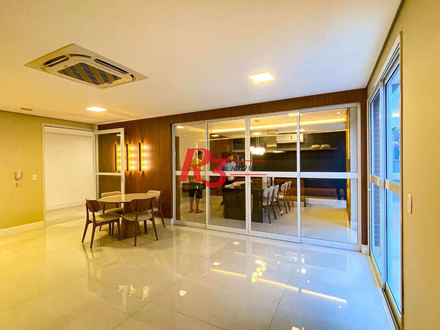 Apartamento à venda, 116 m² por R$ 2.456.000,00 - Gonzaga - Santos/SP