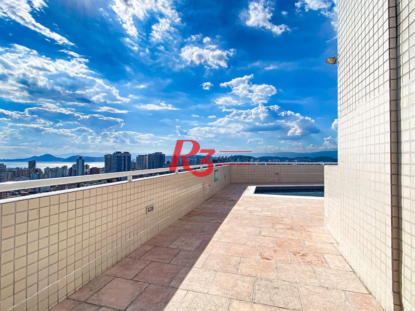 Apartamento com 1 dormitório para alugar, 56 m² por R$ 3.800,02/mês - Ponta da Praia - Santos/SP