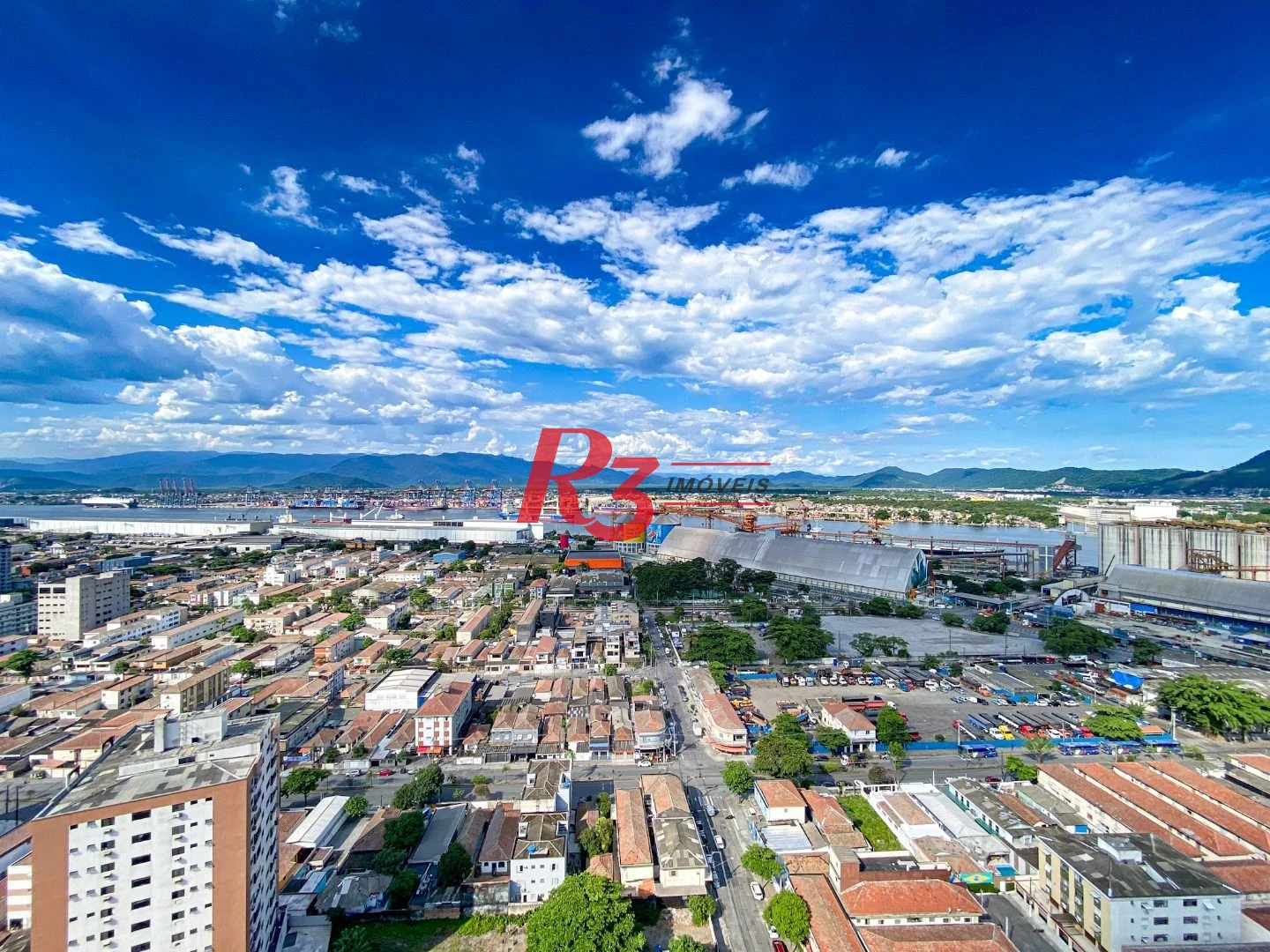 Apartamento com 1 dormitório para alugar, 56 m² por R$ 3.800,02/mês - Ponta da Praia - Santos/SP