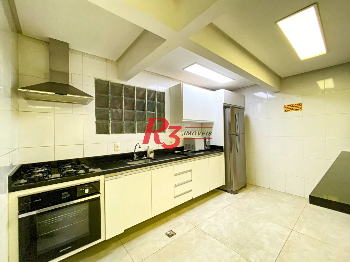 Apartamento com 1 dormitório para alugar, 56 m² por R$ 3.800,02/mês - Ponta da Praia - Santos/SP